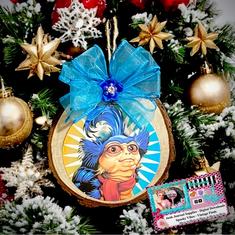 Labyrinth “The Worm” Ornament